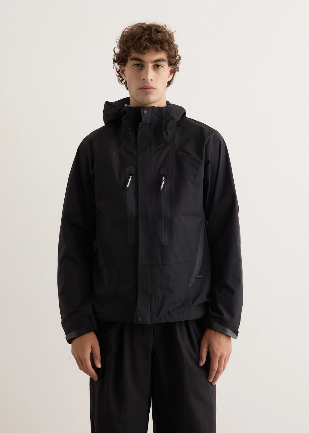 Hard Cover 2.5L Hiker Rain Jacket