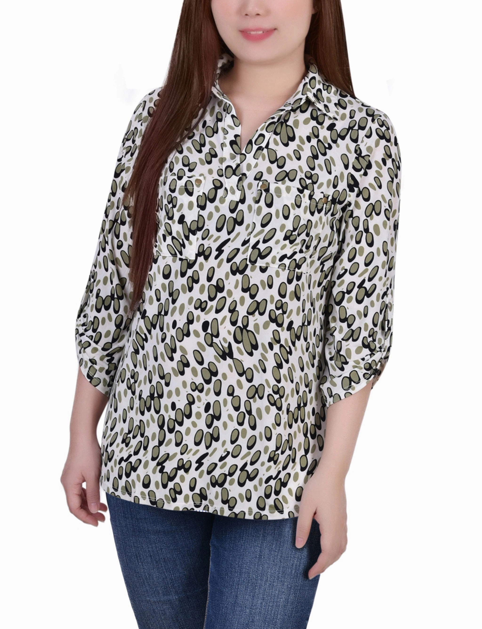 Turtle Neck Variant AntiPilling Technology 3/4 Roll Tab Sleeve Studded Y Neck Top