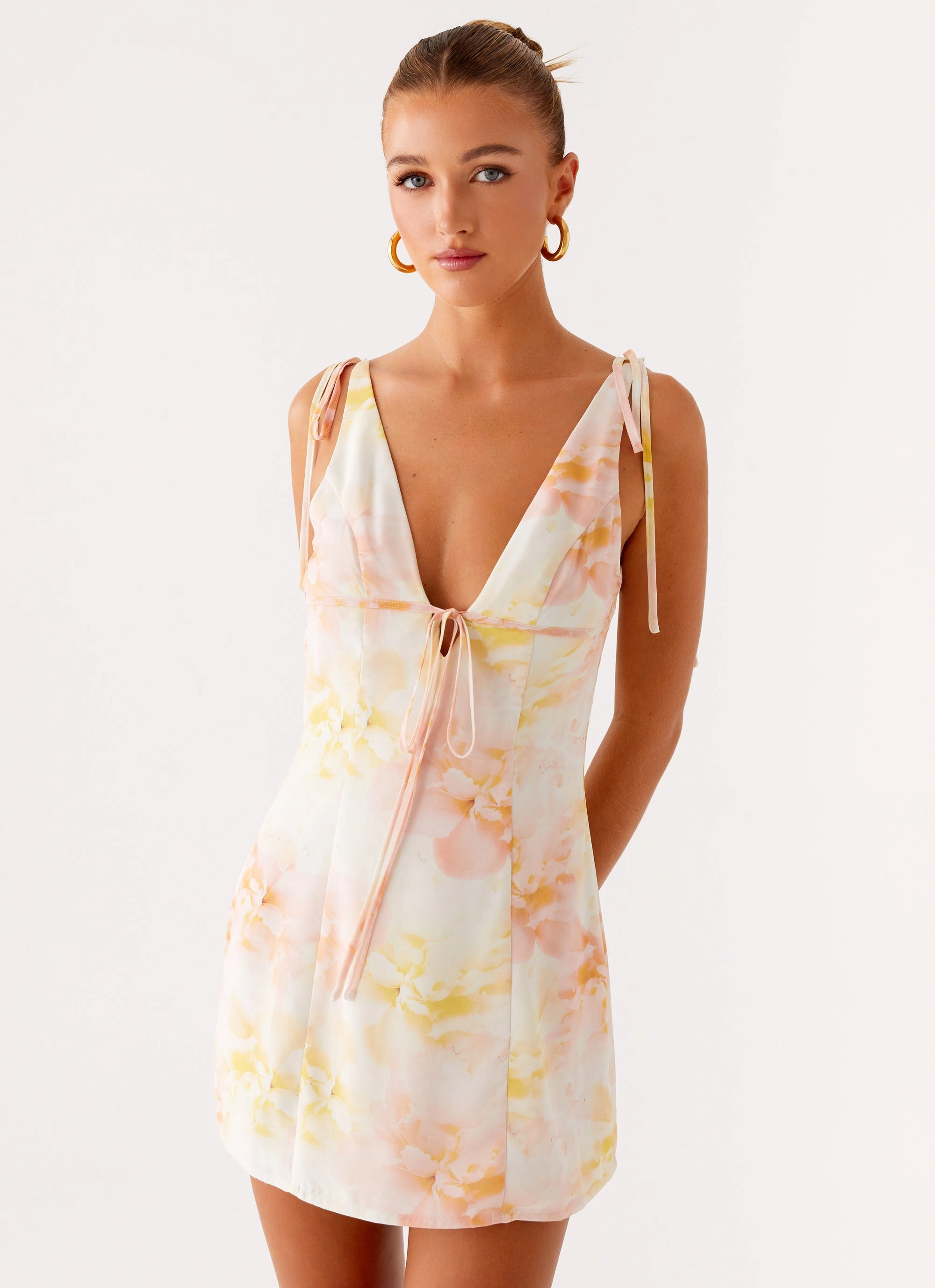 AntiStaticMaterial Trendy Appeal Alden Mini Dress - Floral Print