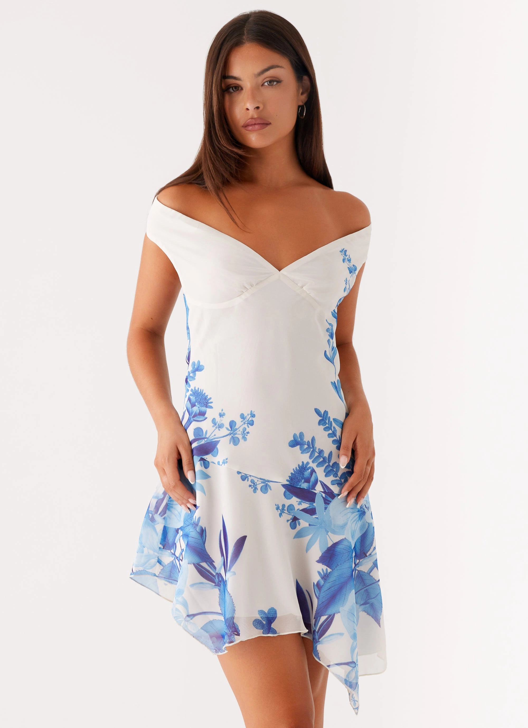 Alma Mini Dress - Blue Floral Print Comfortable and Chic Modern Design