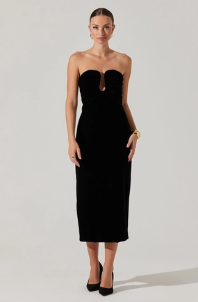 Arista Sweetheart Velvet Midi Dress in Black Natural Texture