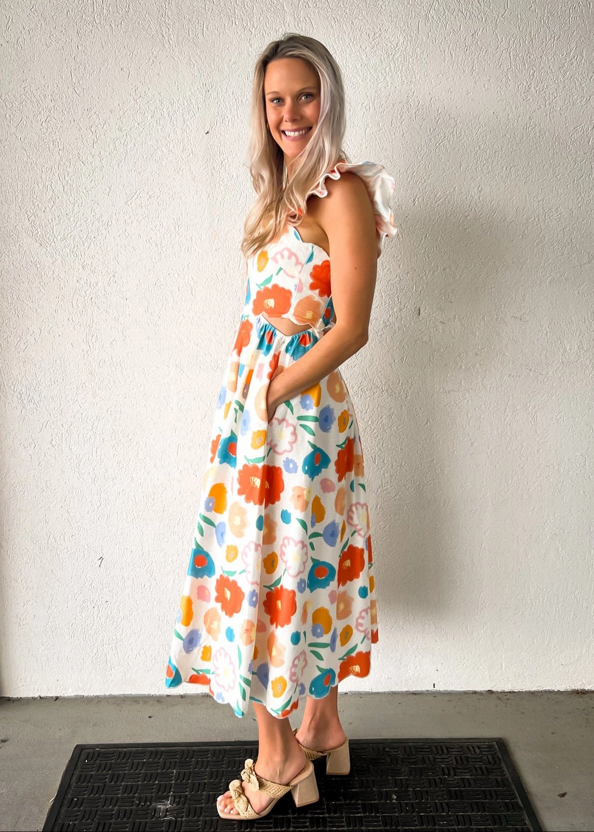 ASHTON FLORAL DENIM SCALLOP MIDI DRESS Cozy Touch Stylish Look