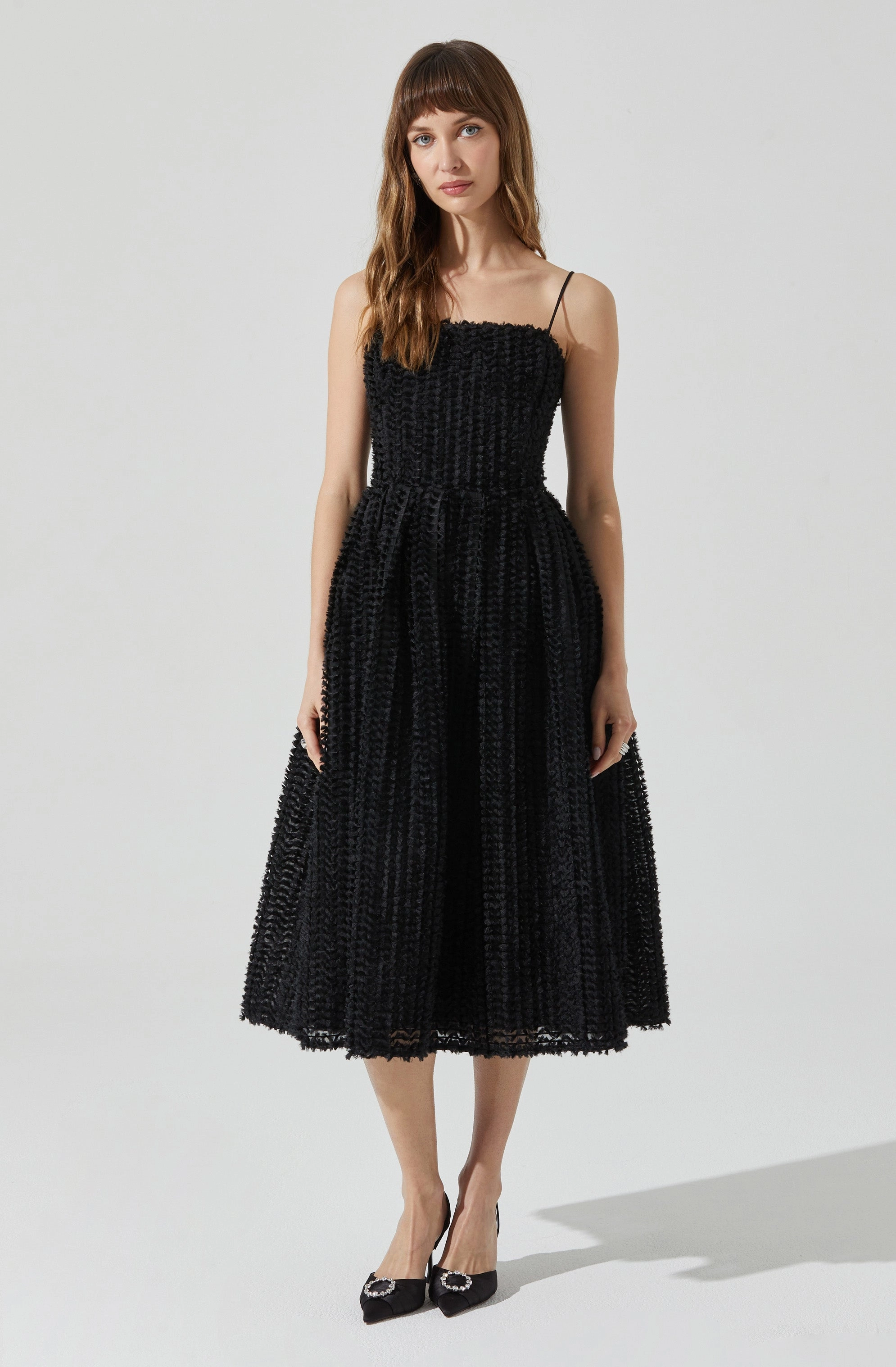 Sweet Mood Relaxed outdoor dress Avani Dress in Black