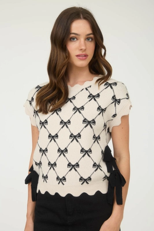 Fashion staples Becky Bow Pattern Short Sleeve Side Tie Knit Pullover