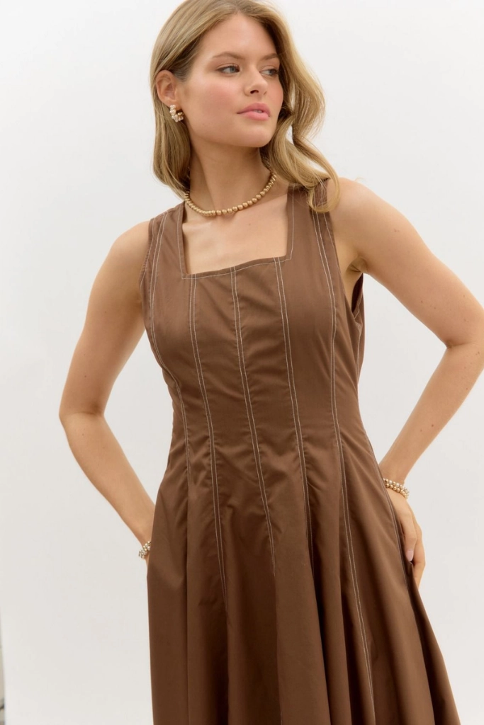 Light Comfort luxe feel Blair Stitch Detail Midi Dress