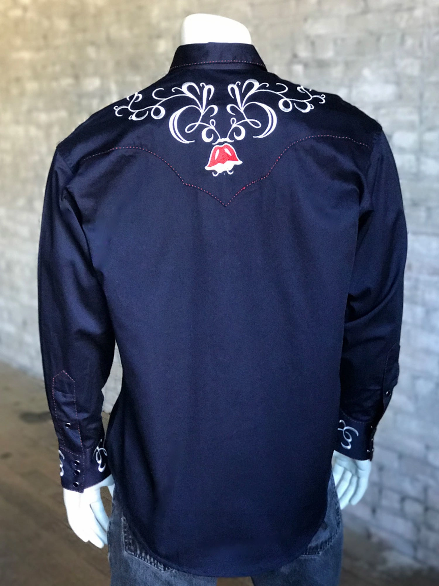 Rockmount Mens Art Deco Floral Navy 100% Cotton L/S Shirt Sustainable production Low Profile Pocket Design