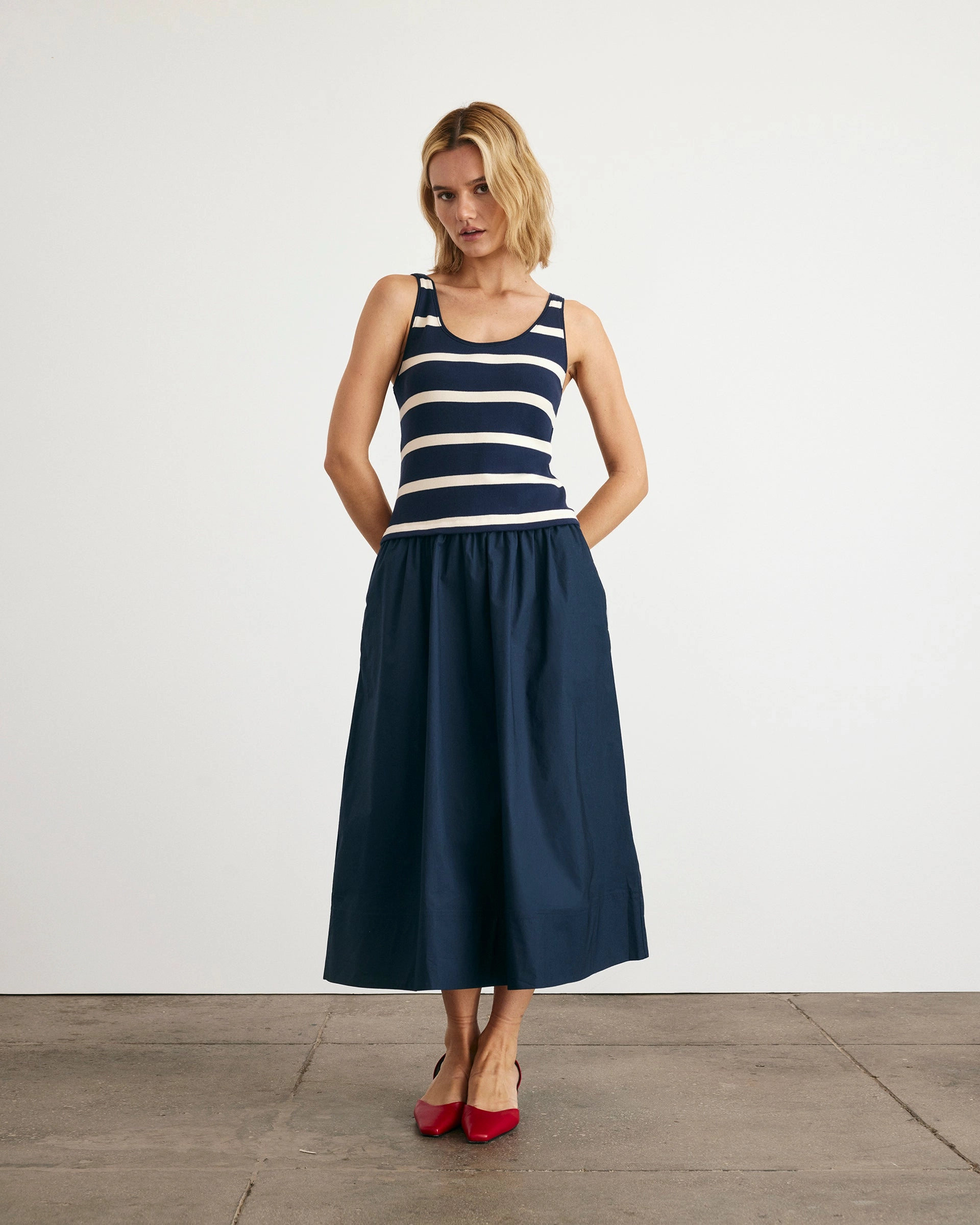 Feminine Movement Flattering Style Fit Amber Dress