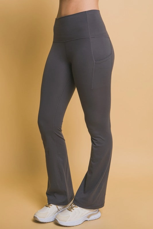 Active Performance mesh ventilation Lily High- Waisted Flared Leggings With Side Pockets