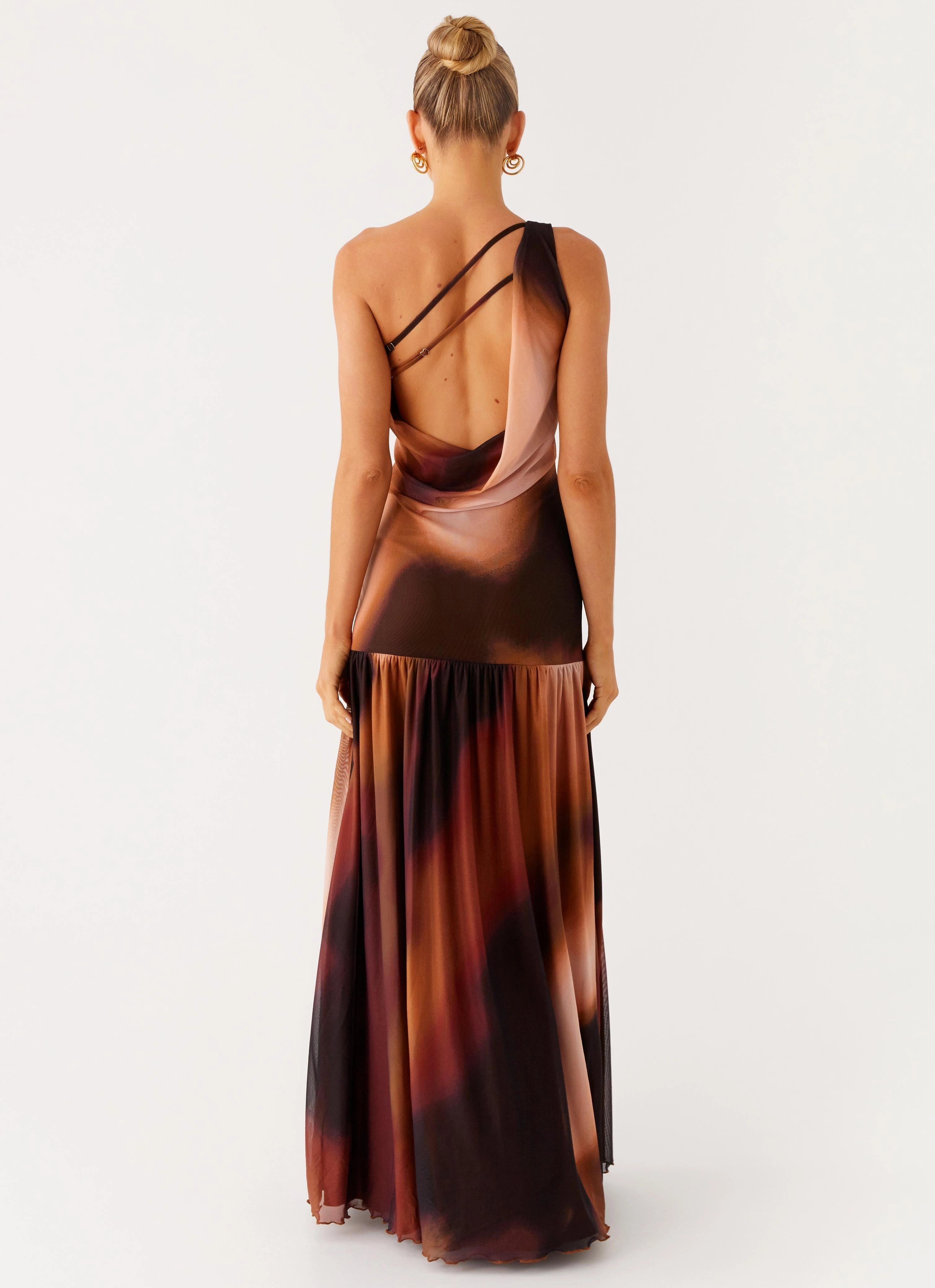 Lounge Moment Flattering bodycon dress Carlina Maxi Dress - Black Gradient