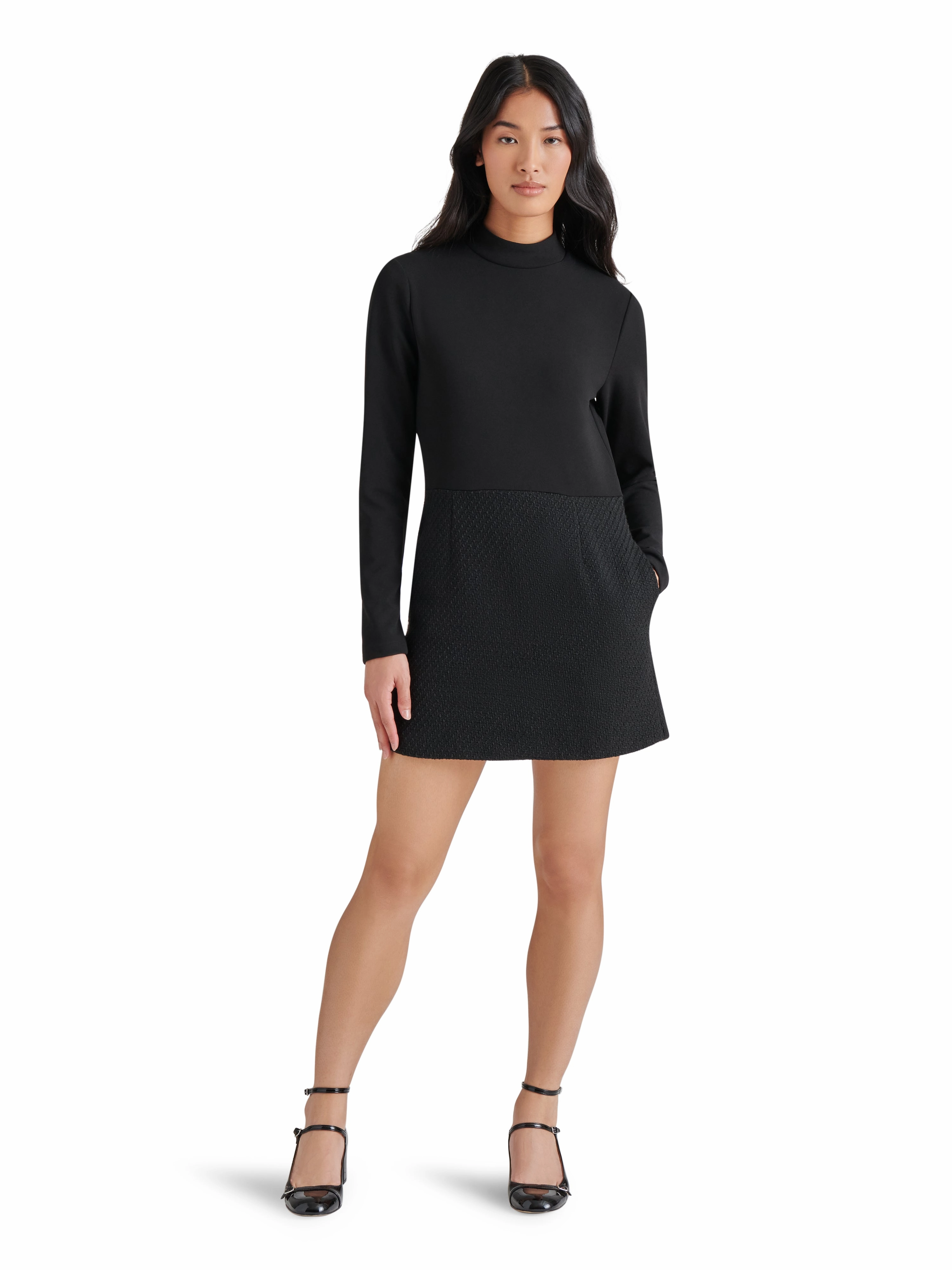 Ty Dress in Black Casual Comfort