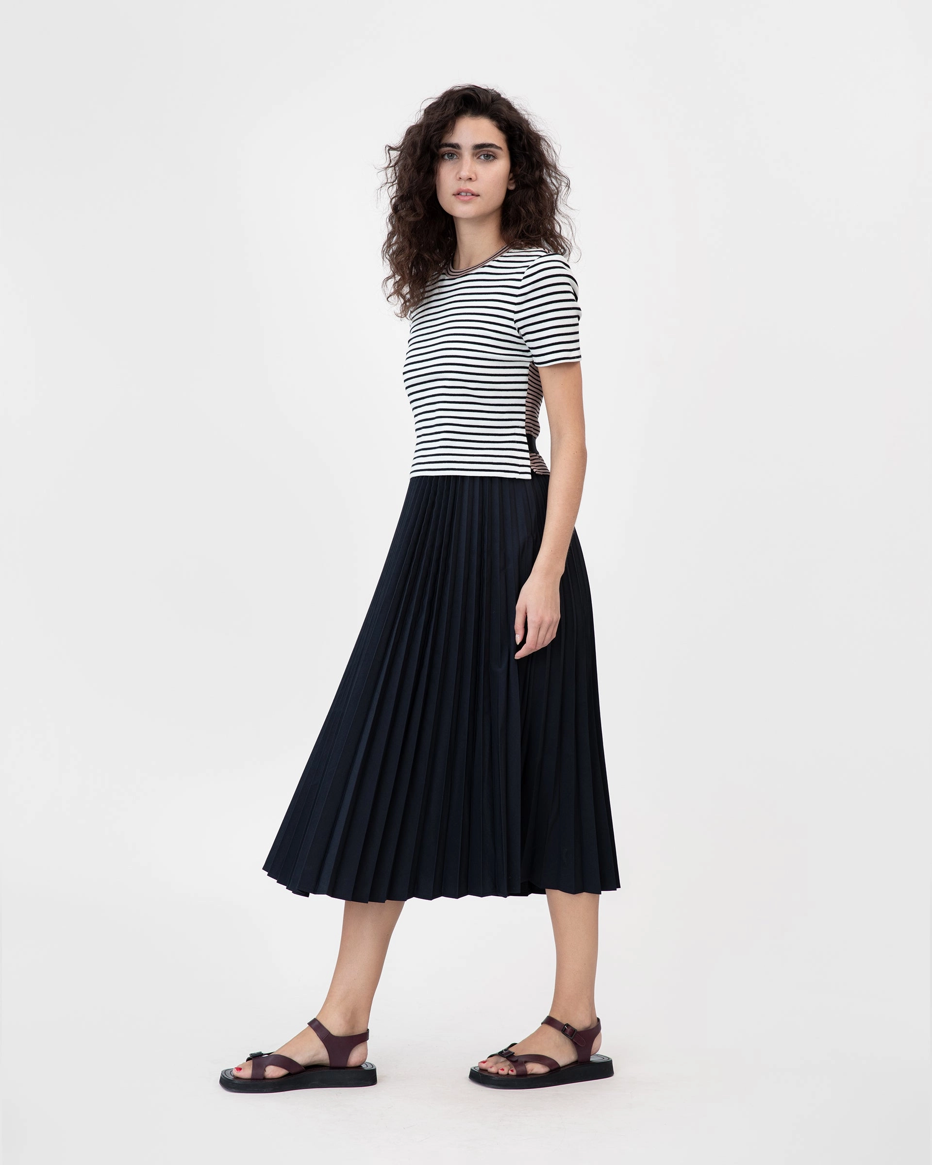 Logan Dress Lightweight-Layer