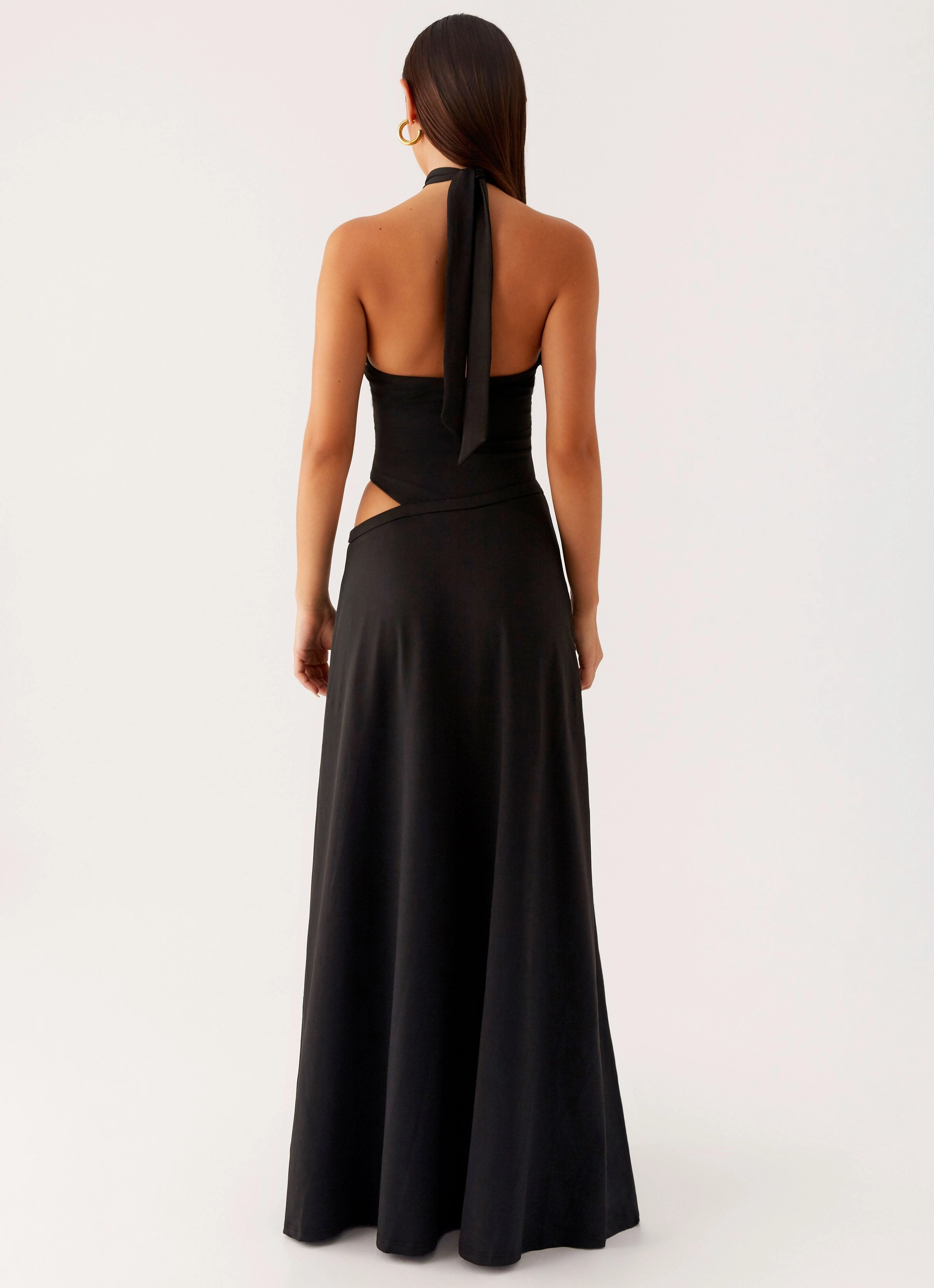 Turner Maxi Dress - Black Perfect Day-to-Night Sharp Look