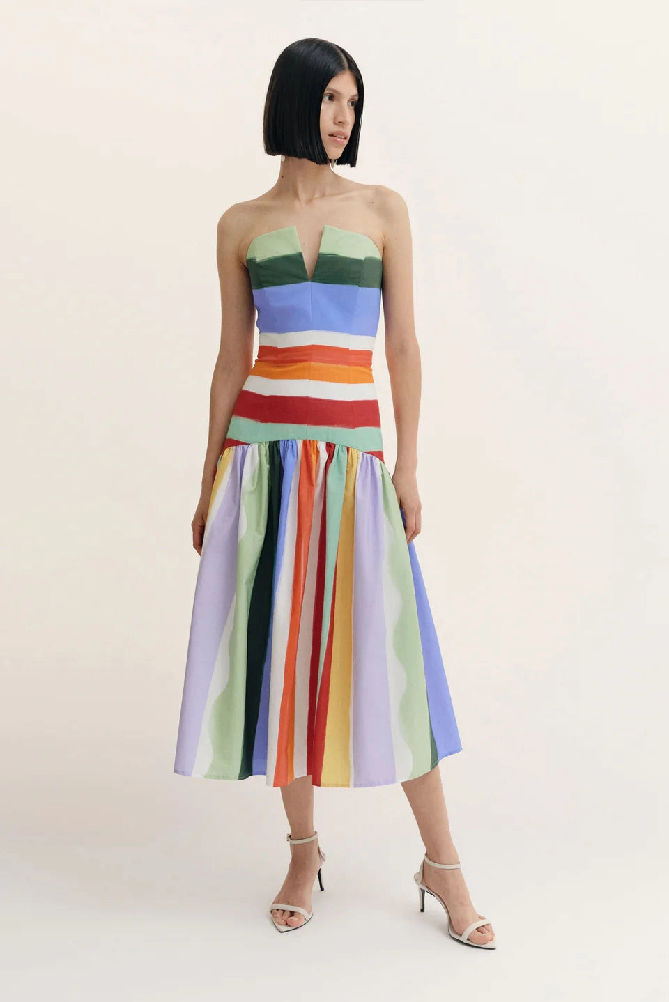 Ariel Dress in Salinas Minimalist-Style Comfy Detail