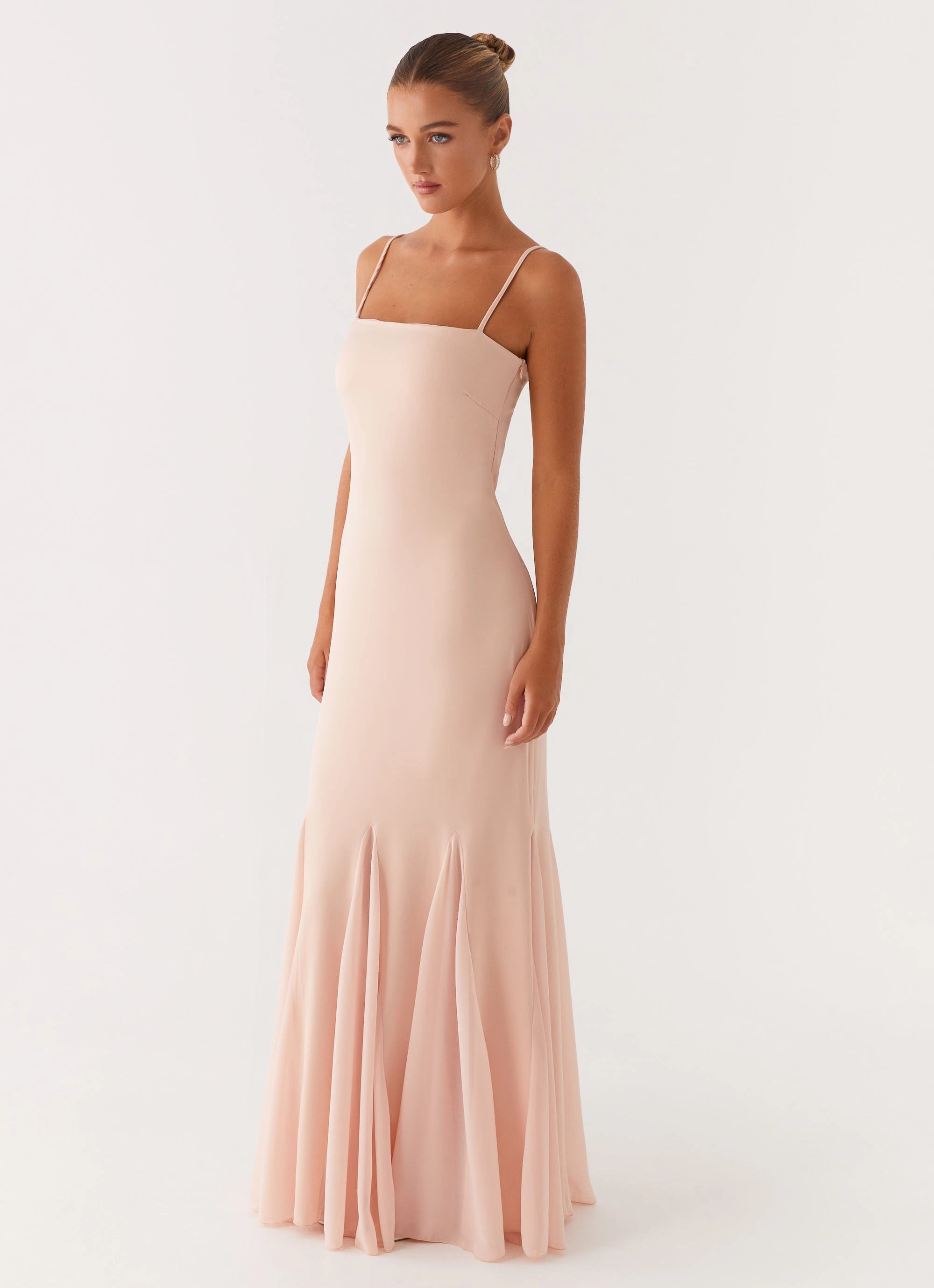Soft and Chic Versatile Cut Marcelo Maxi Dress - Pink