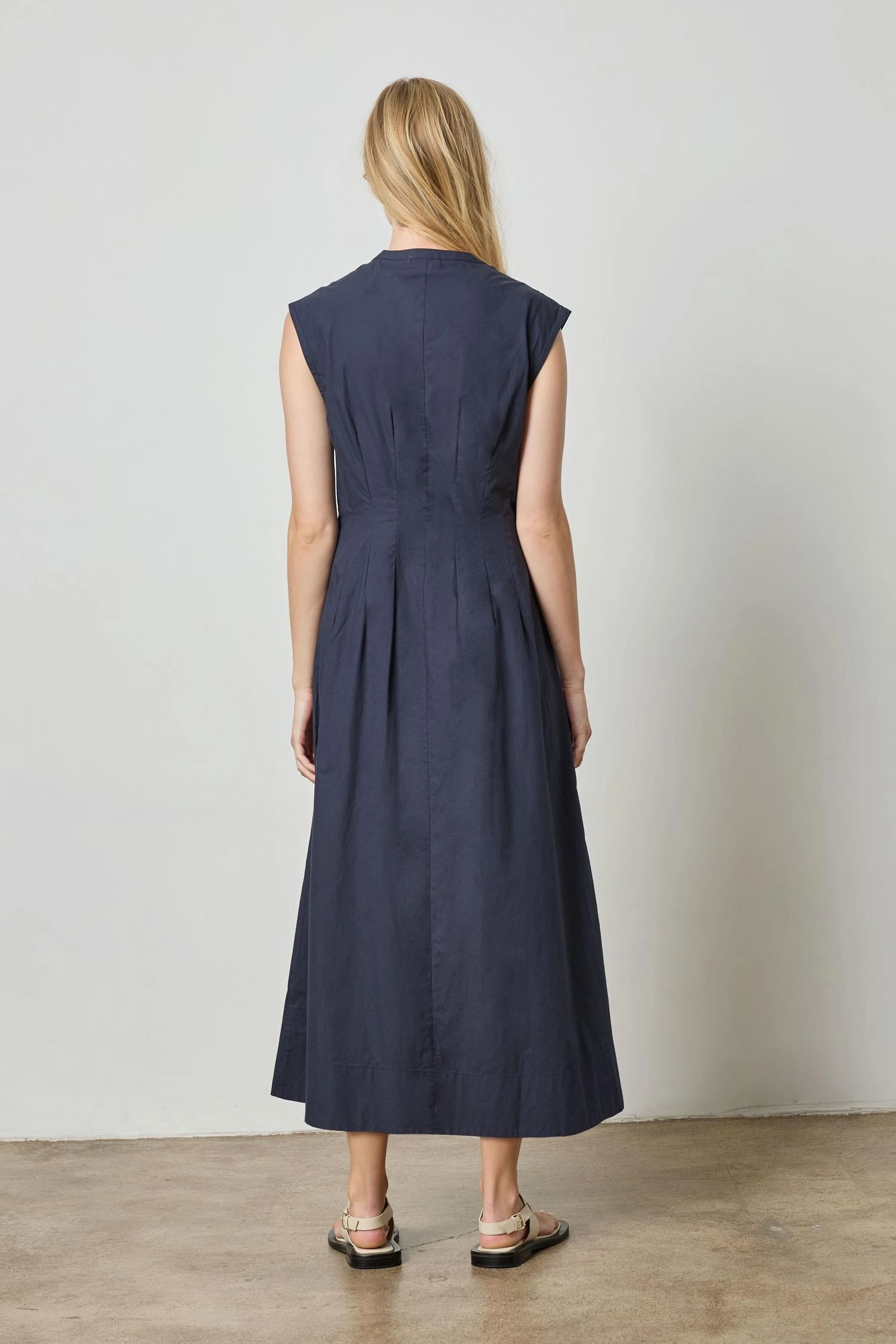 Sleeveless Seamed Maxi Dress in Navy Comfortable Layer Anytime Wear
