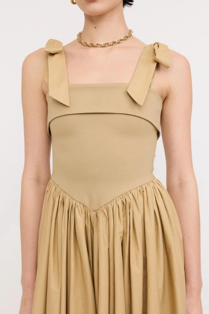 Phoebe Upper Knit Maxi Dress in Khaki Nordic Calm Signature-Style