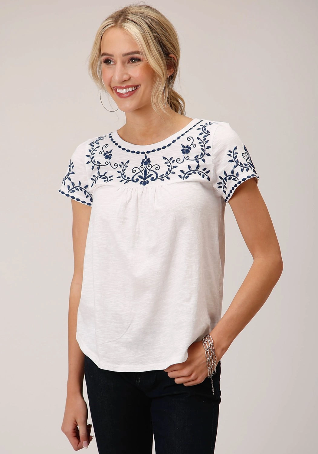High-Quality Material Roper Womens Cute Embroidery White 100% Cotton S/S Blouse