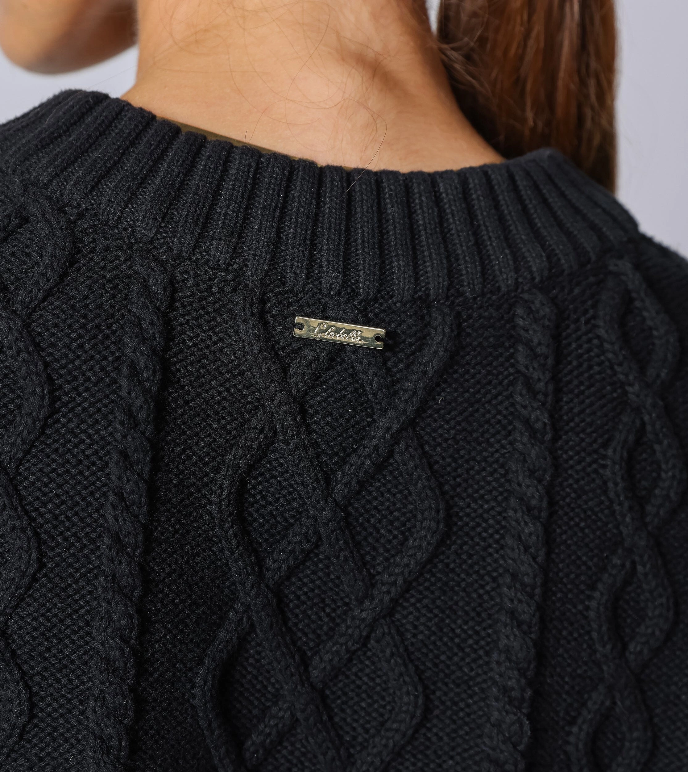 Gigi Cropped Sweater Vest | Black Anti Pilling