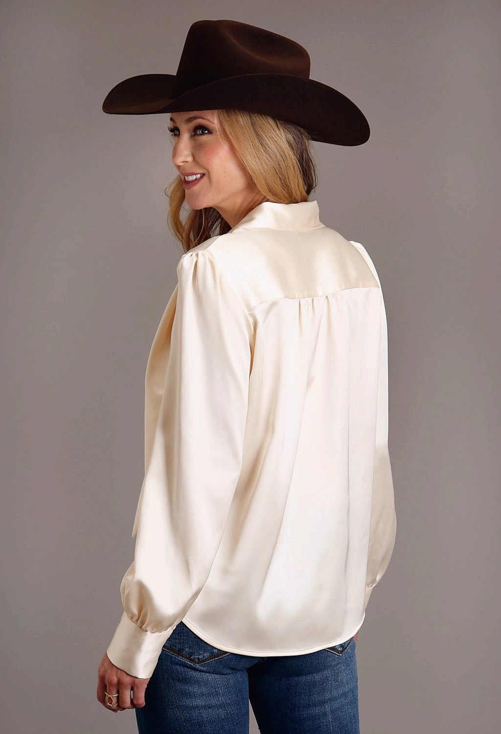 Stetson Womens Satin Button Champagne Poly/Rayon L/S Blouse Timeless elegance