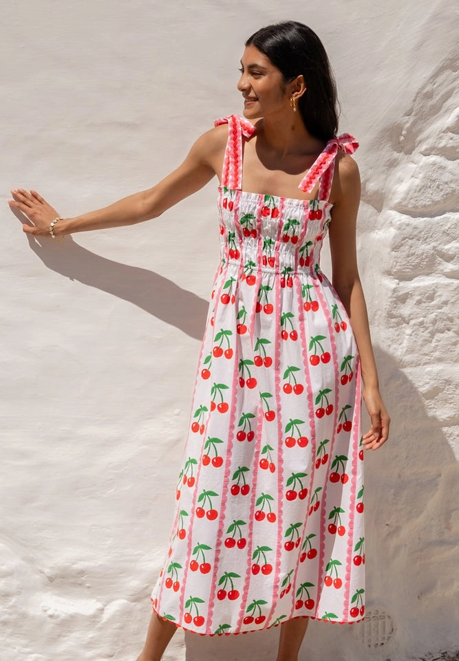 Immy Dress in Scalloped Cherry Water-Repellent-Finish