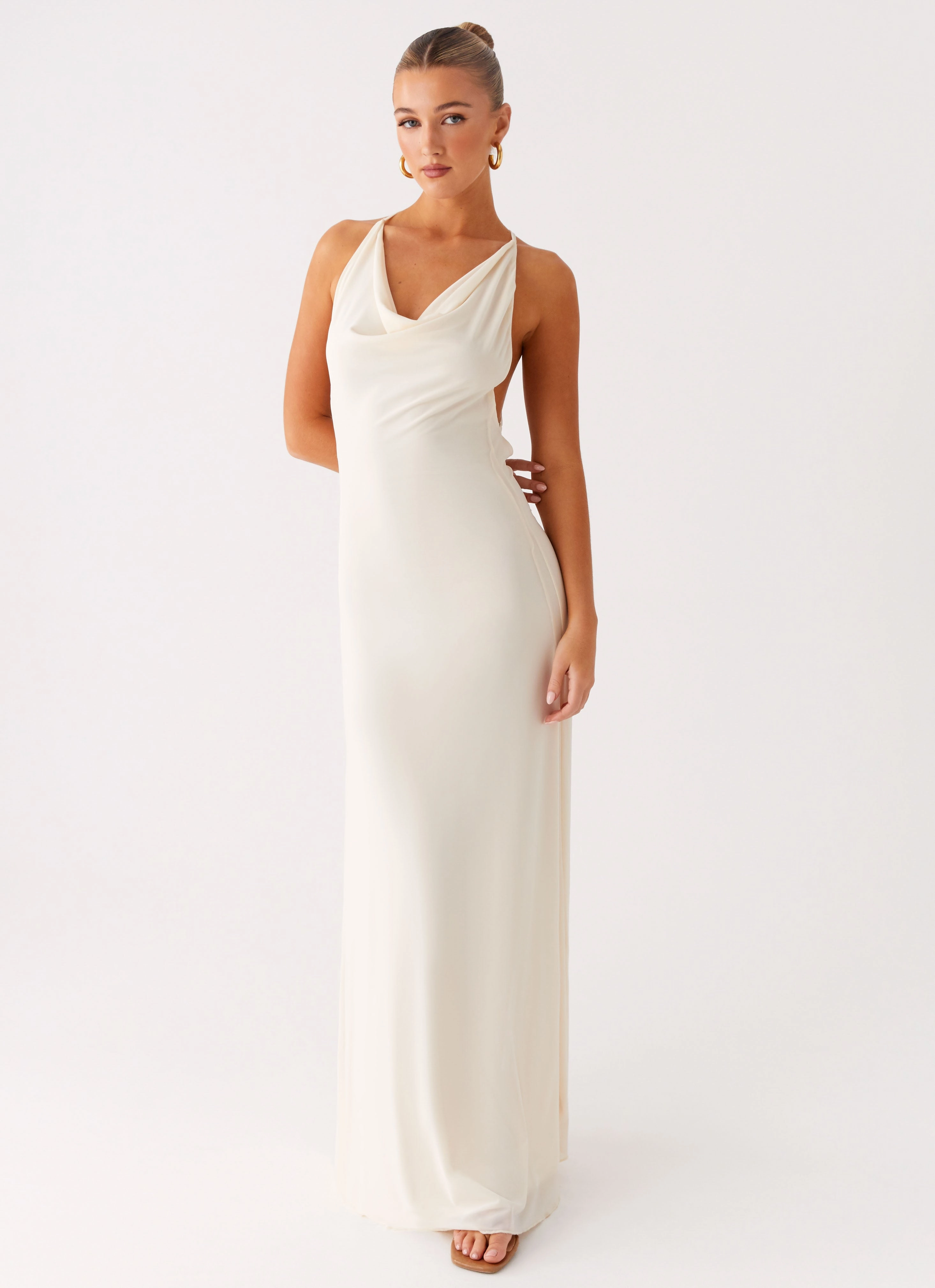 Dahliana Maxi Dress - Off White Lightweight-Lining Scalloped-Edge