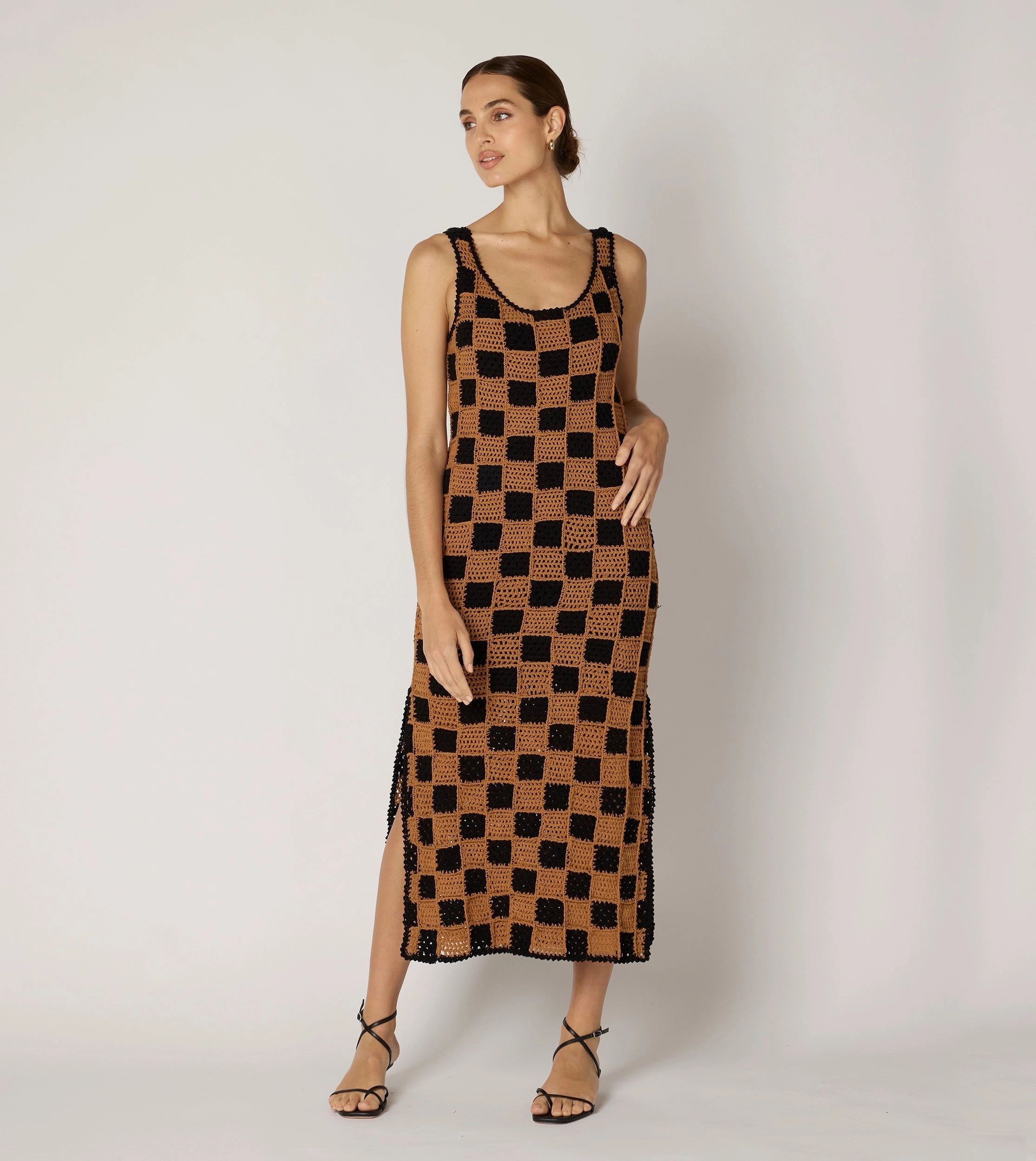 SmoothEdgeFinish MultiPurposePockets Danika Crochet Dress | Black/Brown