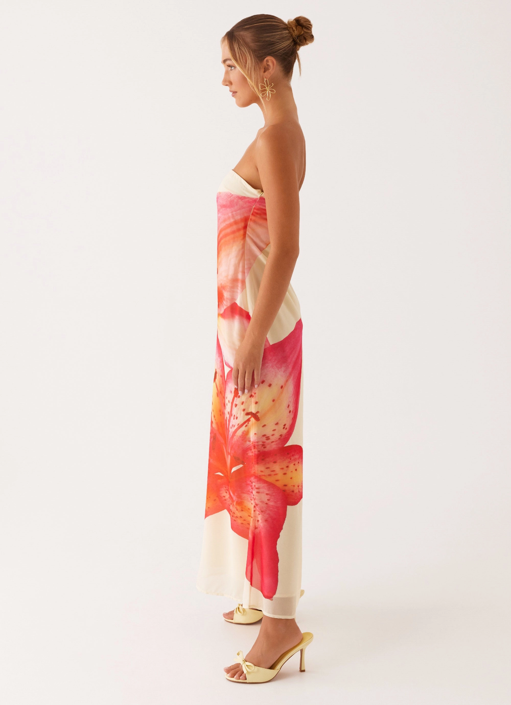 Daily Go flattering appearance Darcy Maxi Dress - Yellow Floral