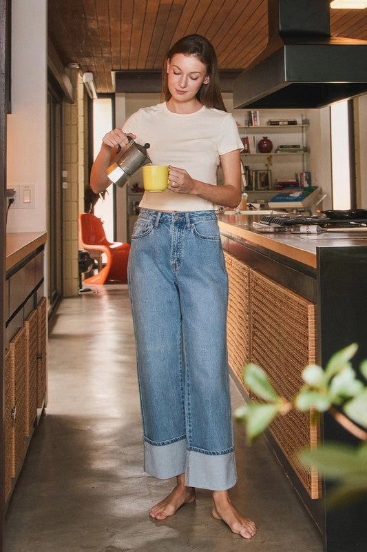 Travel Style Staple Piece Duffy Super High Rise Cuffed Baggy Straight Jeans