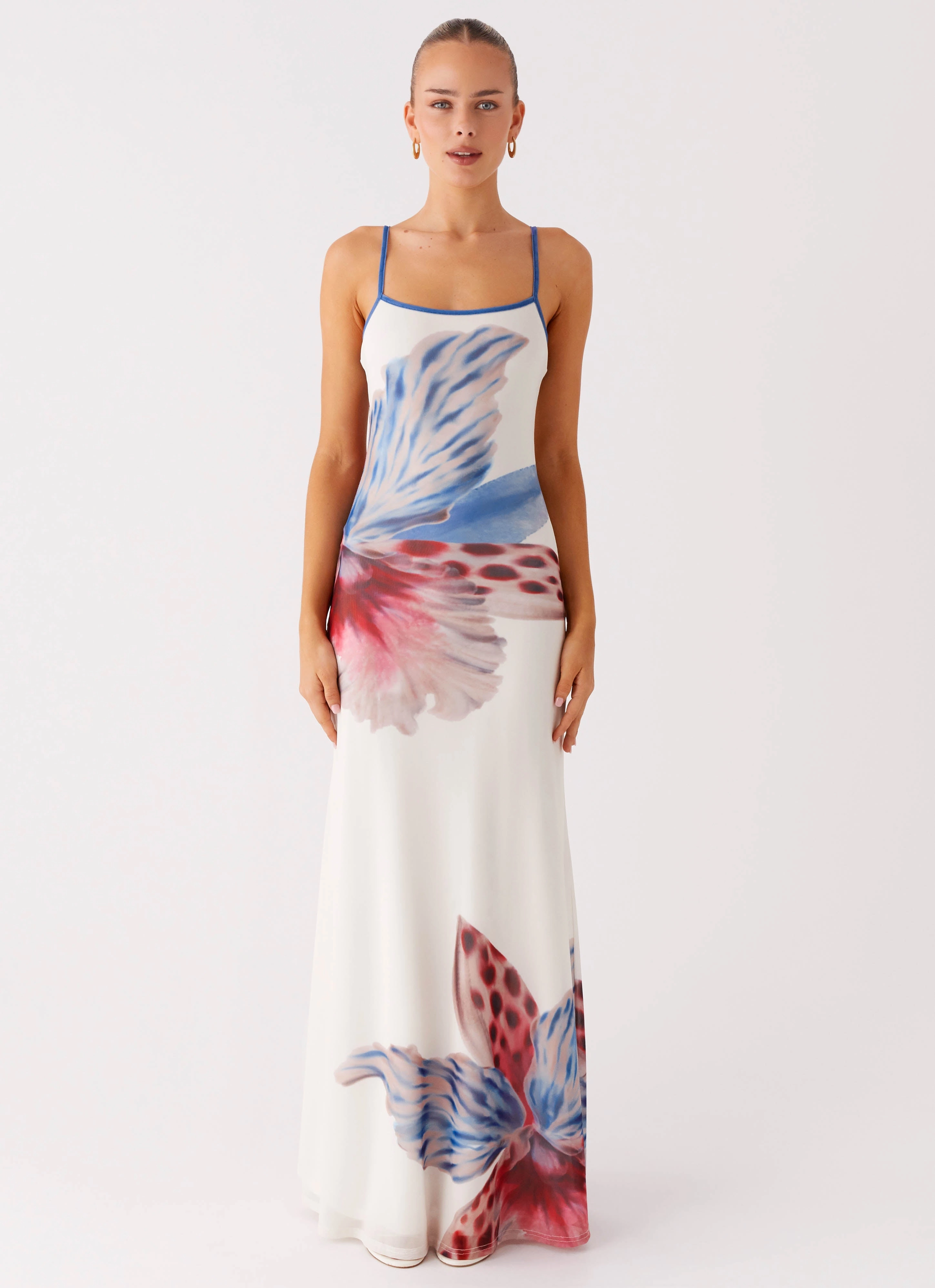 Season Ready Curve Friendly Everett Maxi Dress - White Sea Bloom