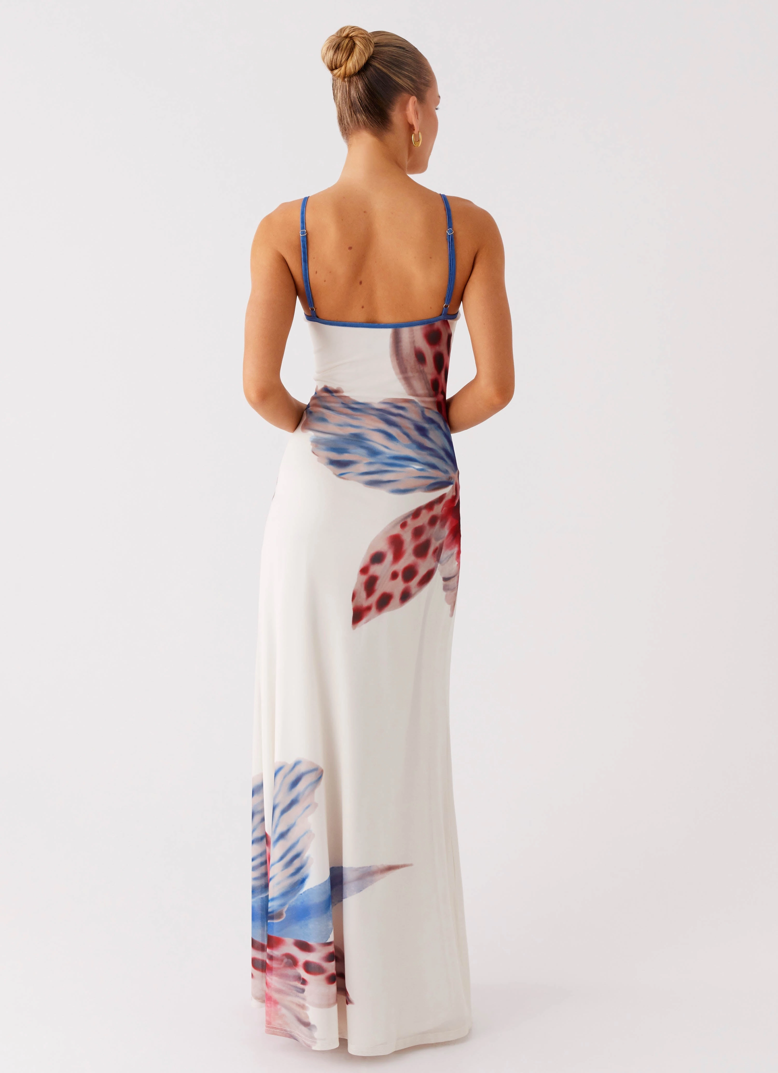 Everett Maxi Dress - White Sea Bloom FoldablePackaging