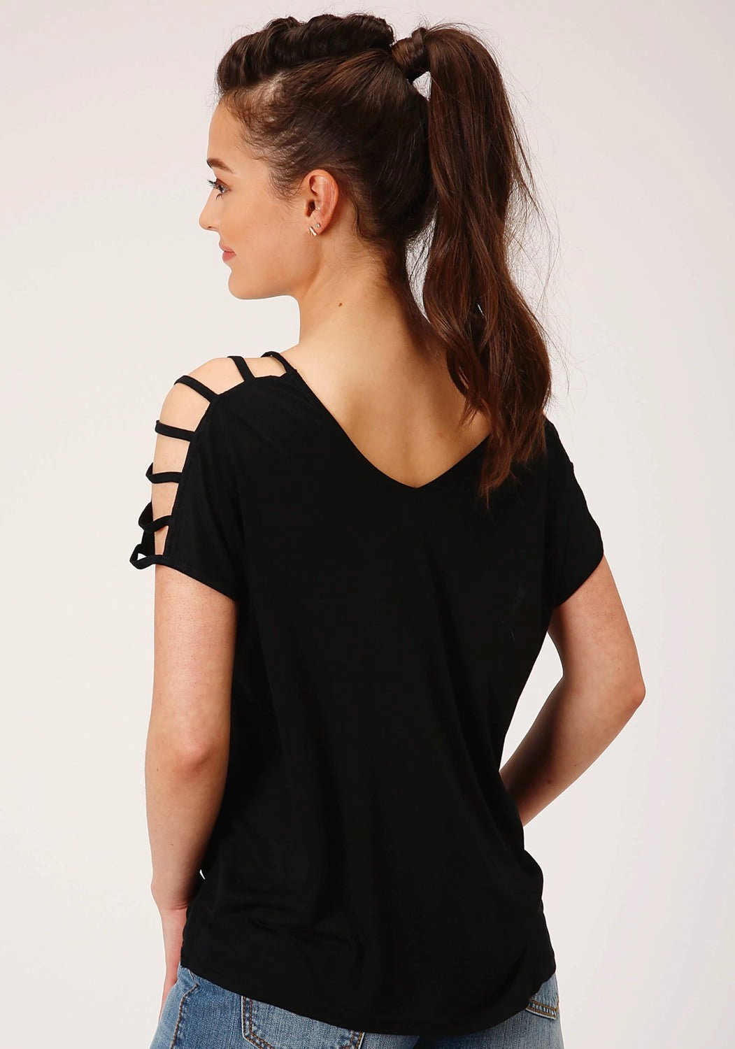 Stretchable Material Roper Womens Black Poly/Rayon Cold Shoulder S/S Strappy T-Shirt