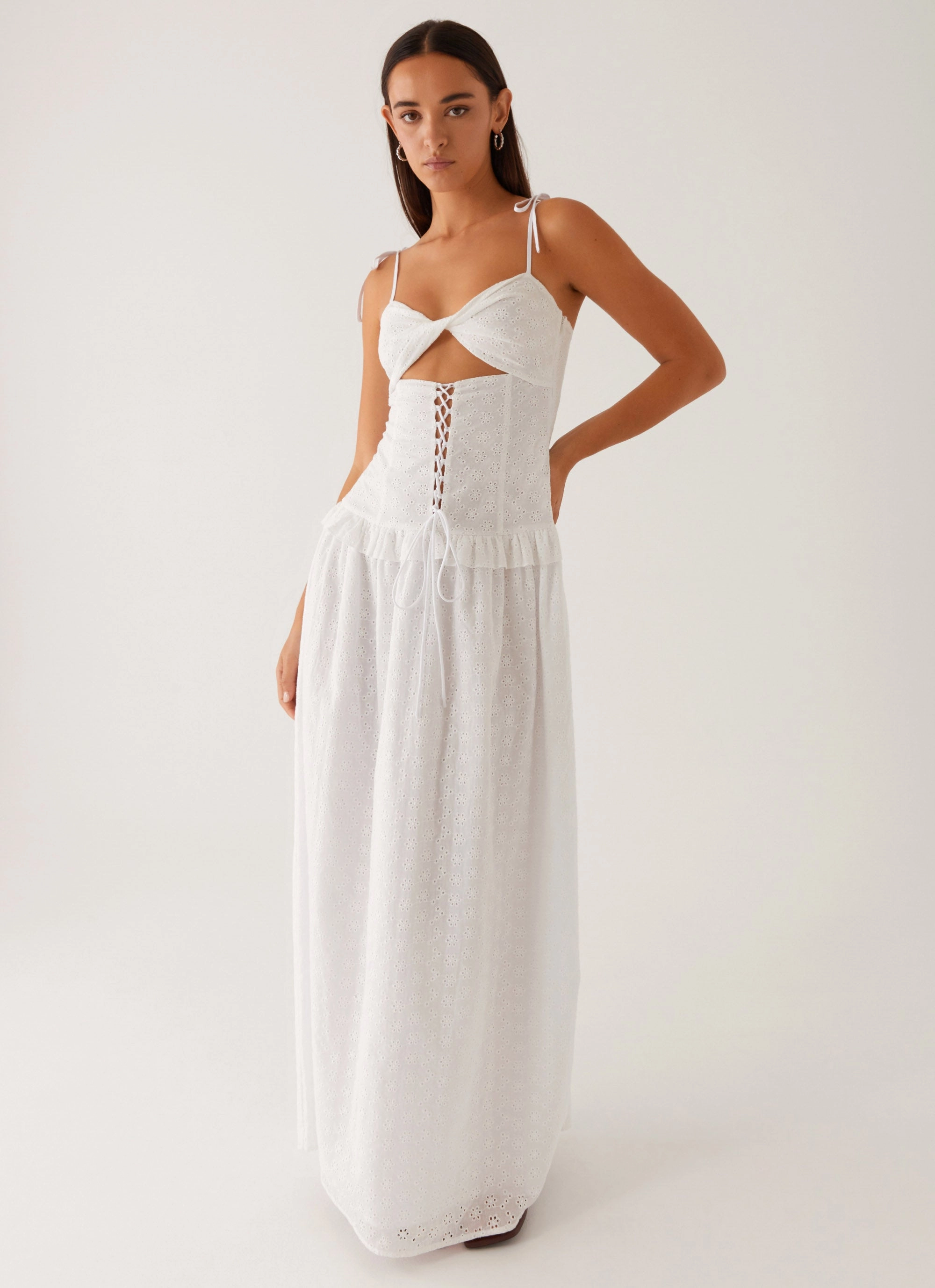 Reveria Twist Maxi Dress - Ivory Casual day-to-night piece Comfortable travel dress