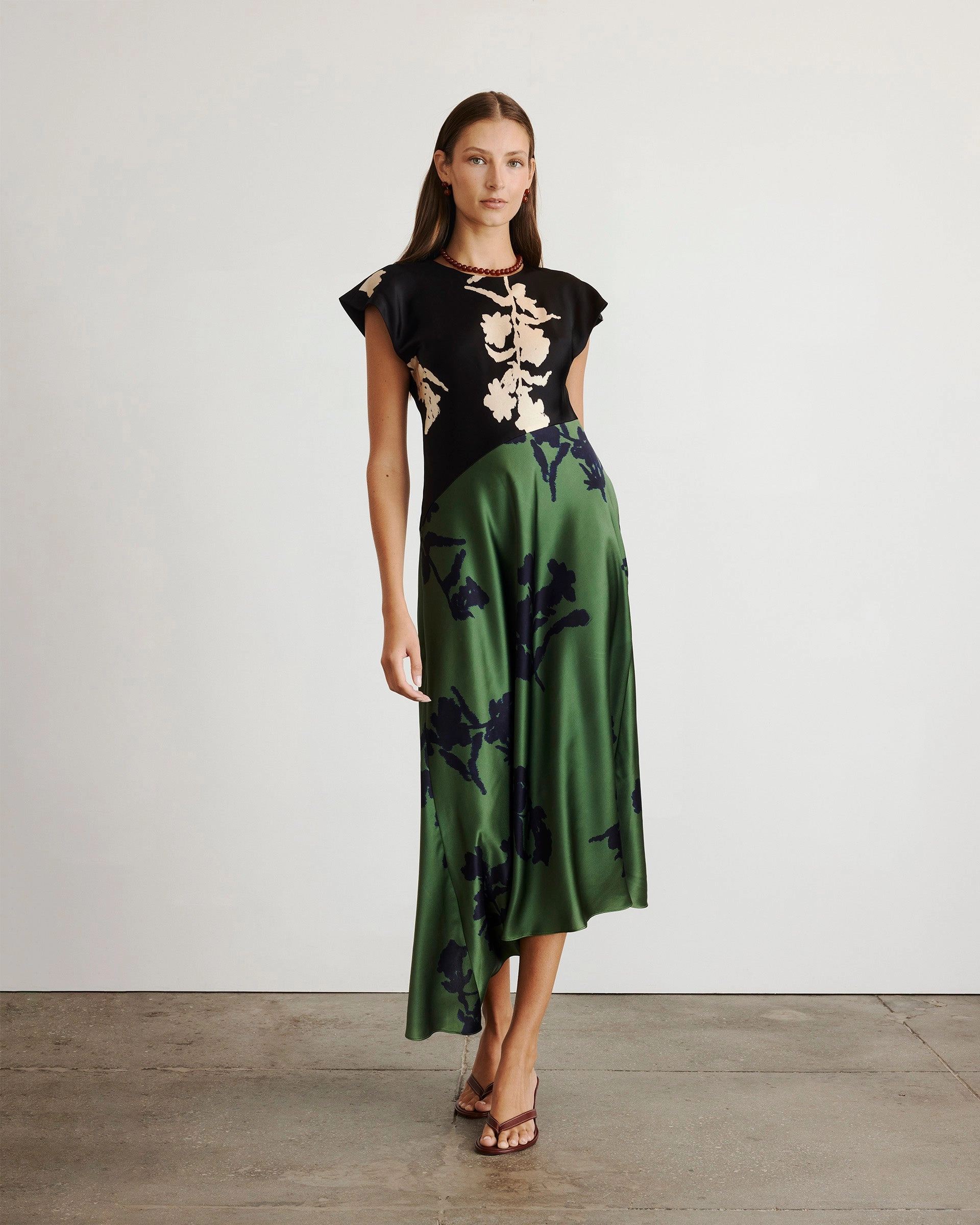 Violeta Dress Smart and Polished Comfort Mode