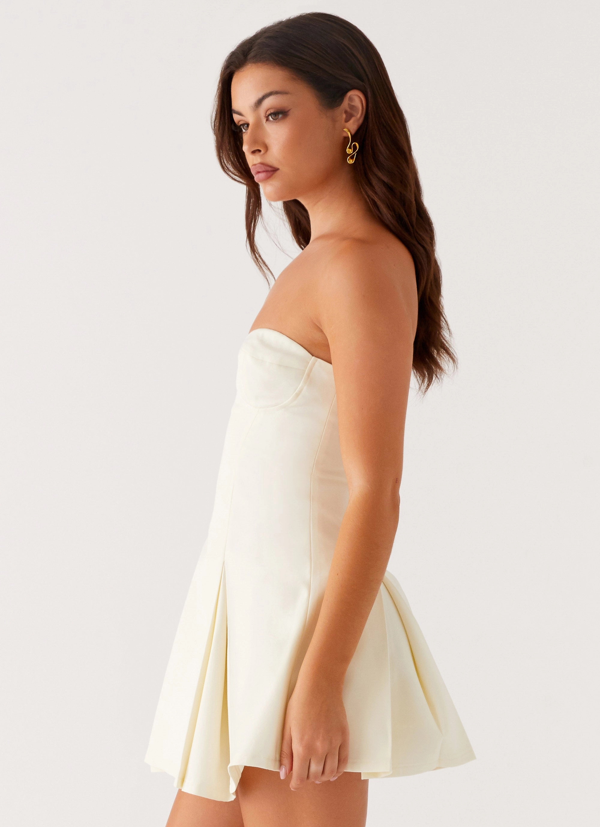 Victoria Strapless Mini Dress - Butter Chic Statement