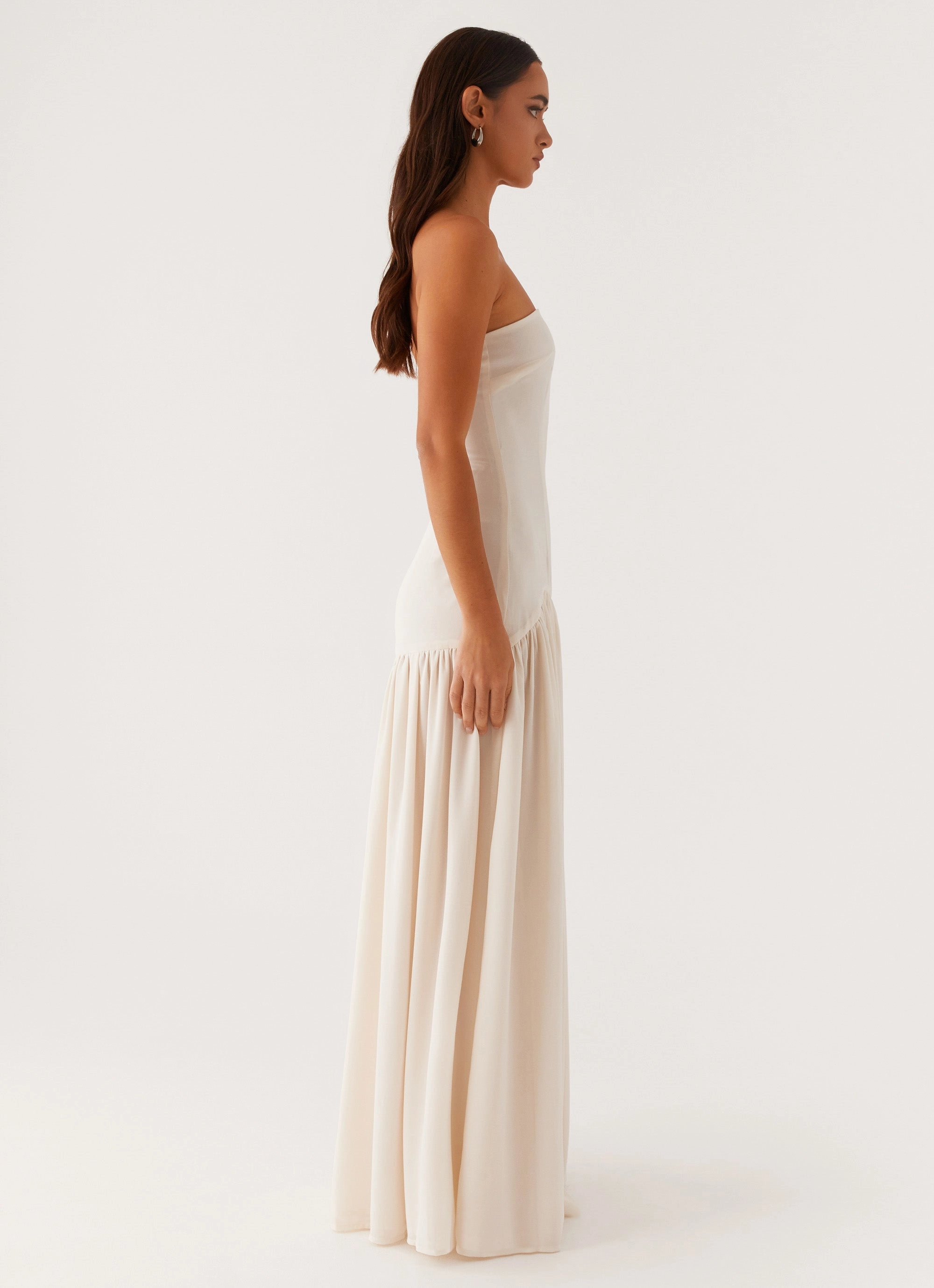 Premium Material Casual and Smart Eden Strapless Maxi Dress - Ivory
