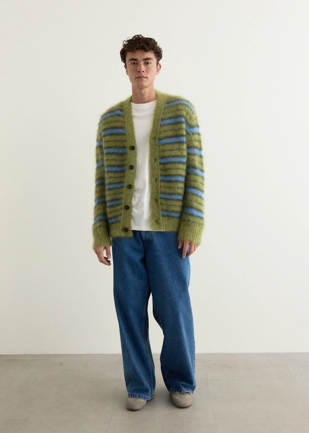 V-Neck Long Sleeve Cardigan Green Material Articulated Ergonomic Fit