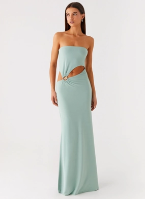 Minimal Form Dreamy Presence Laurella Maxi Dress - Sage