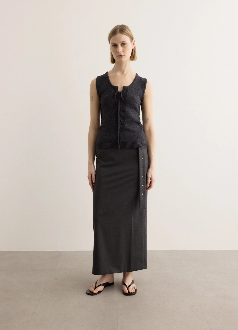 Subtle Fit Lace Up Knitted Vest