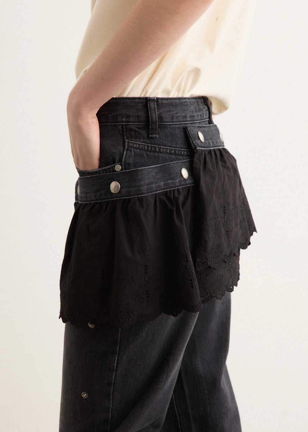 No Gap Waist Low Maintenance Denim Flower Lace Attached Bootcut Jeans Flatlock stitching