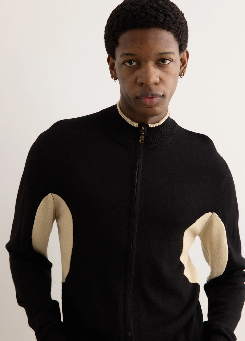 Modern Layer Outdoor Style Gains Knit