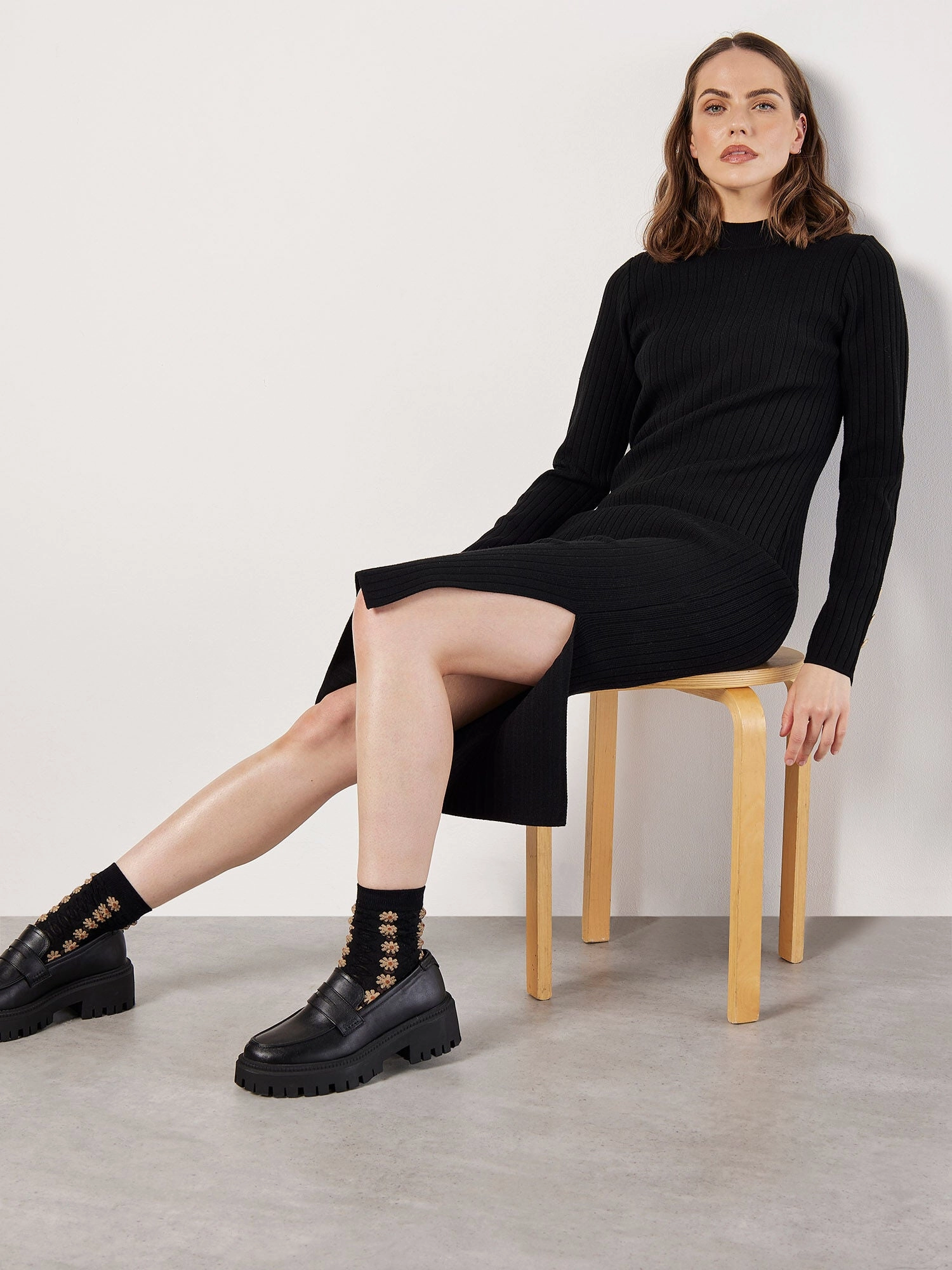 Comfortable texture Gold Button Sleeve Ribbed Midi Dress in Black