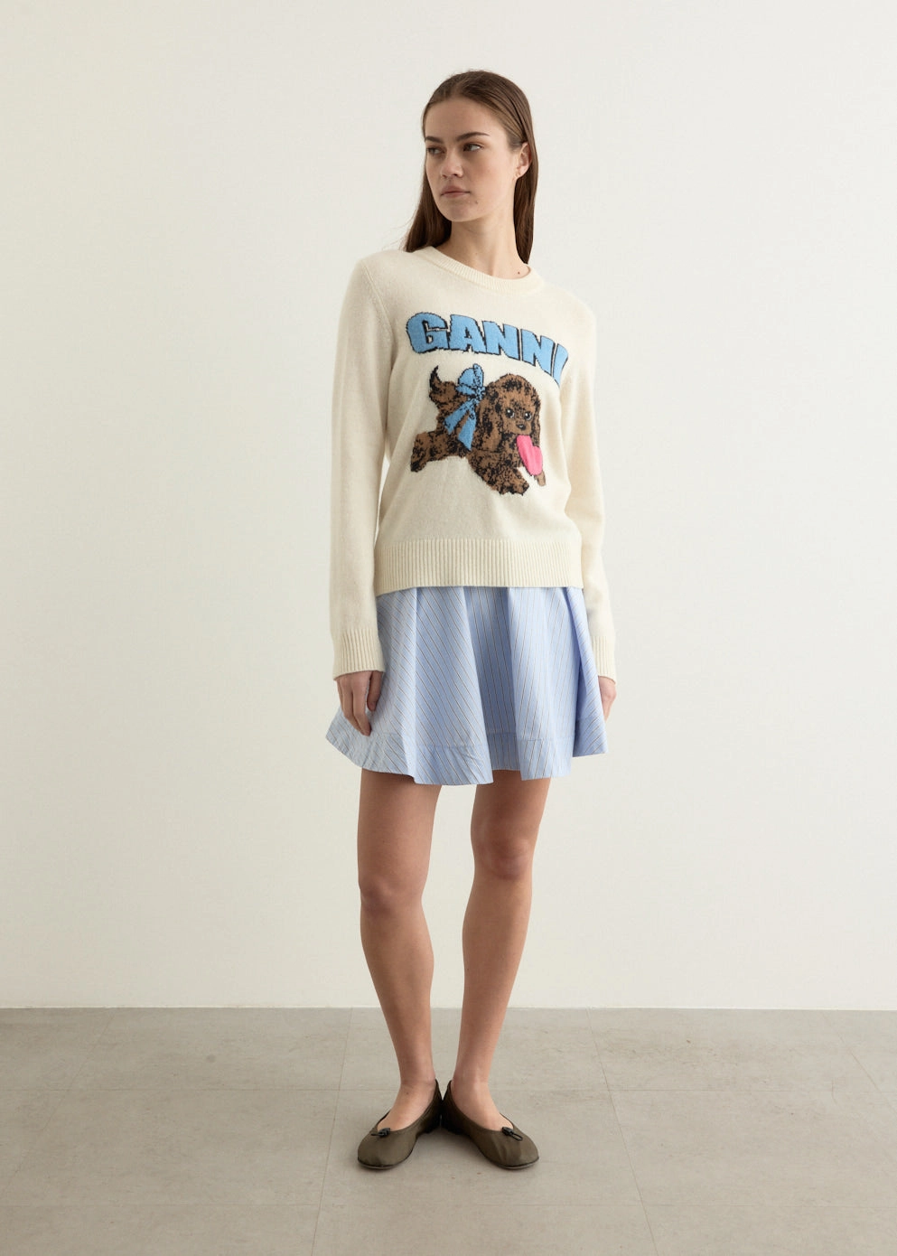 Graphic Wool Mix Fluffy Puppy Love Crewneck Compression Fit