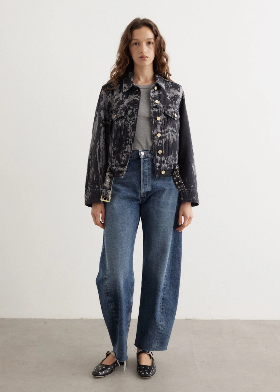 Heavy Denim Belted Jacket Magnetic Closure System Cold Season