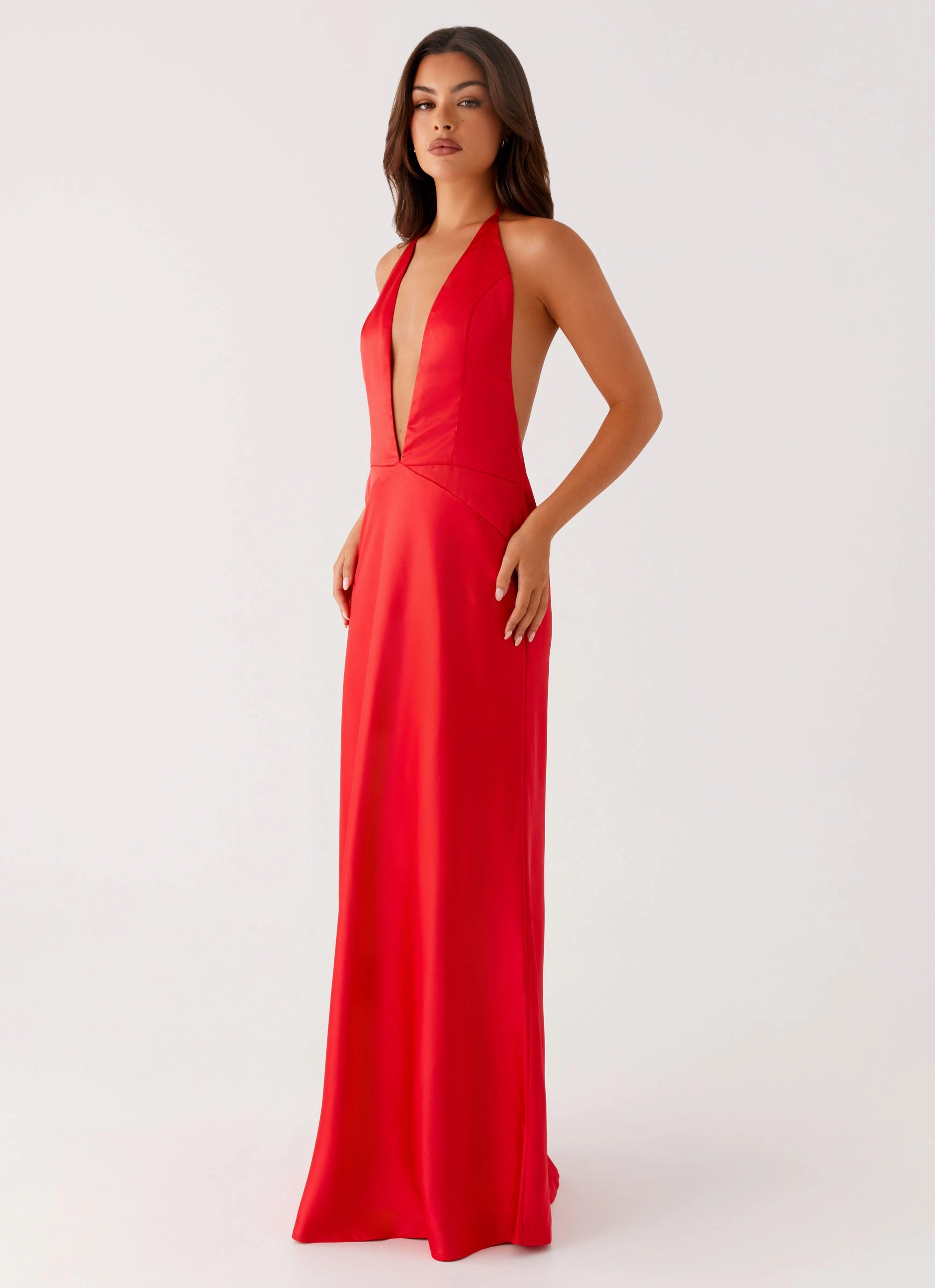 Idol Maxi Dress - Red Edgy vibes confident look