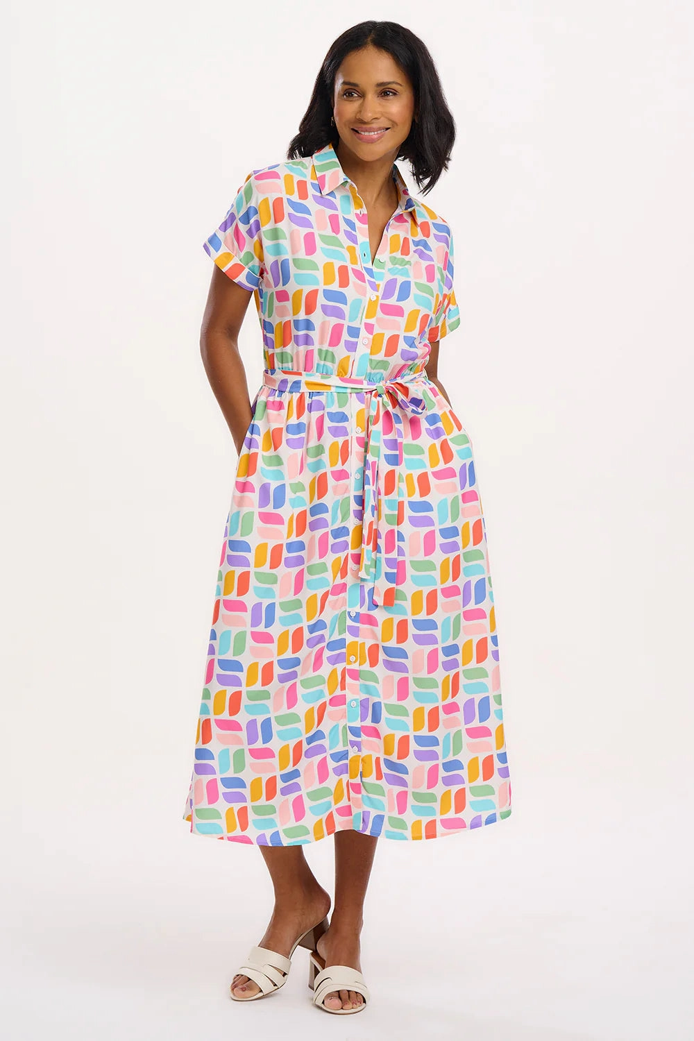 Leigh Midi Shirt Dress in Off White Curved Geometric Color-Blocked Dreamy Motion