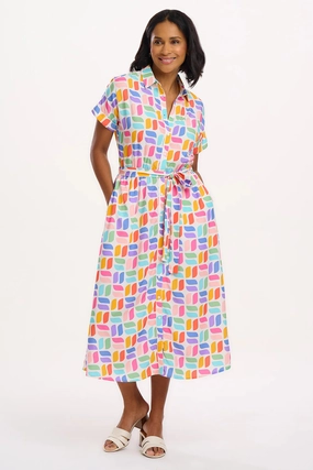 Leigh Midi Shirt Dress in Off White Curved Geometric Color-Blocked Dreamy Motion