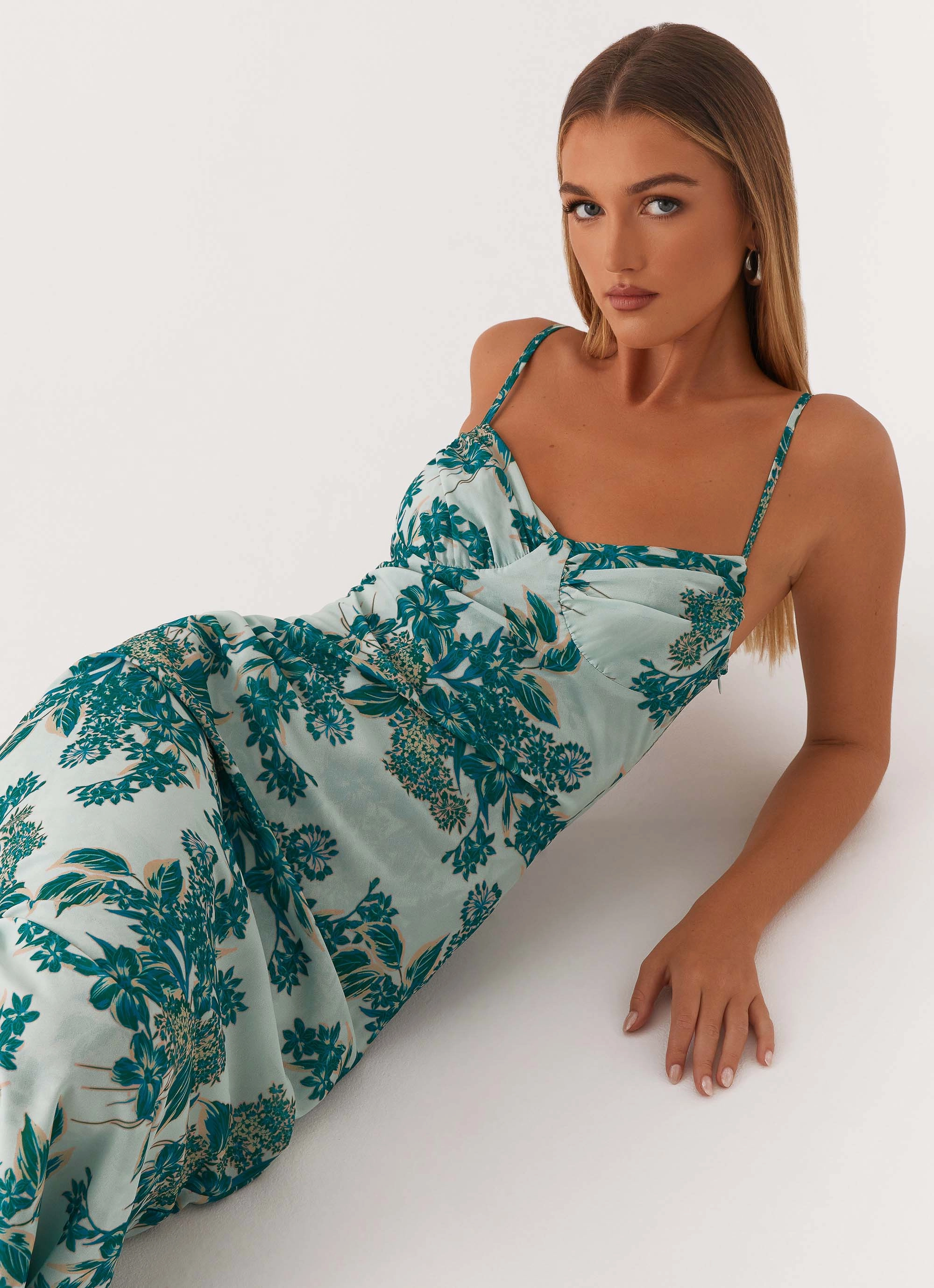High-waisted evening piece Love Song Midi Dress - Cloud Nine Floral