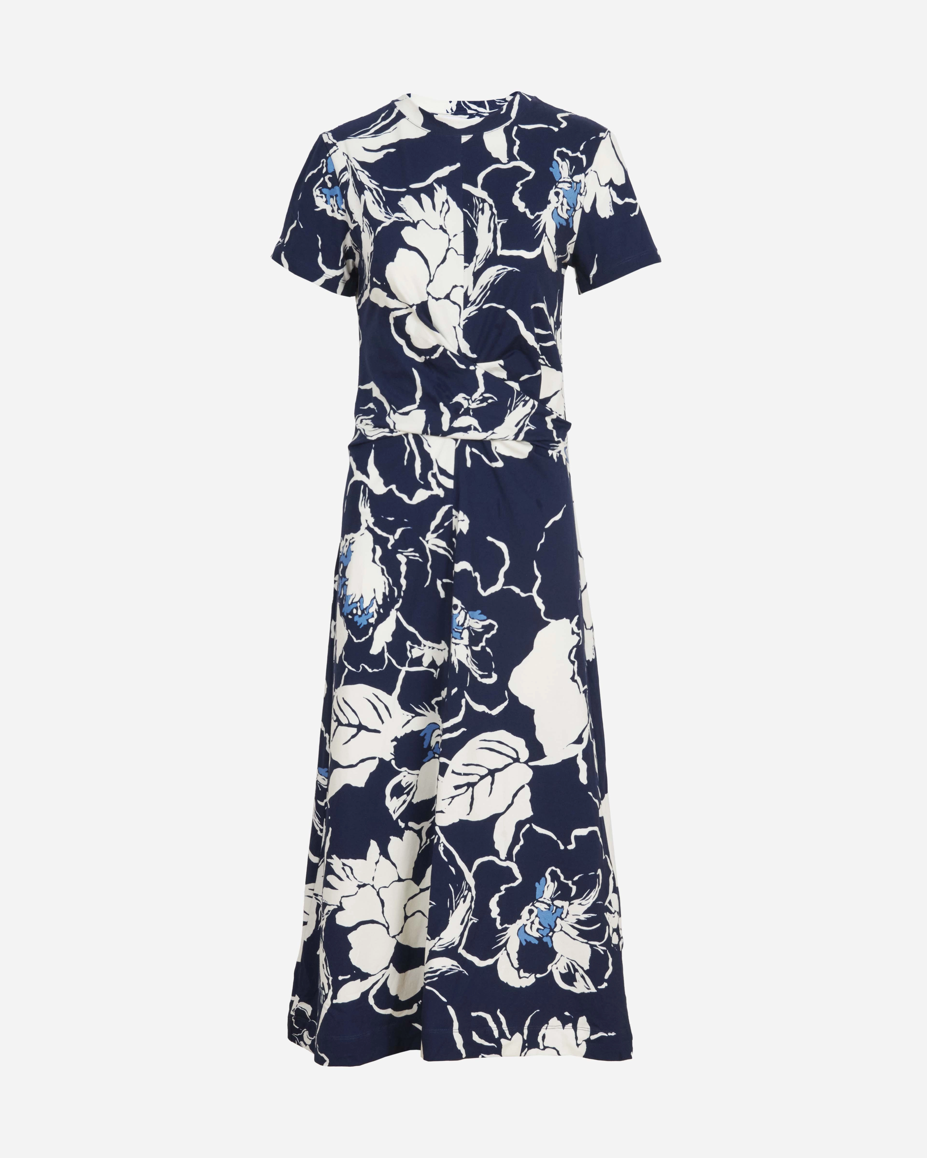 Feminine full-length gown Refined Form Mac Dress