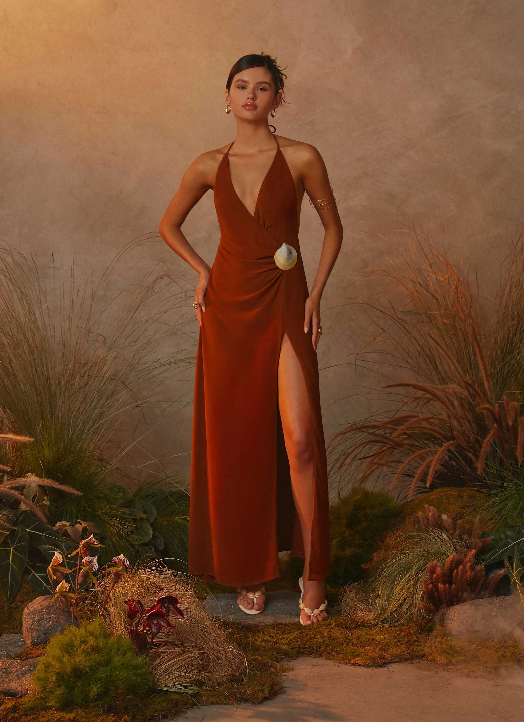 AntiStaticMaterial Simple yet chic gown Marjoram Maxi Dress - Chocolate