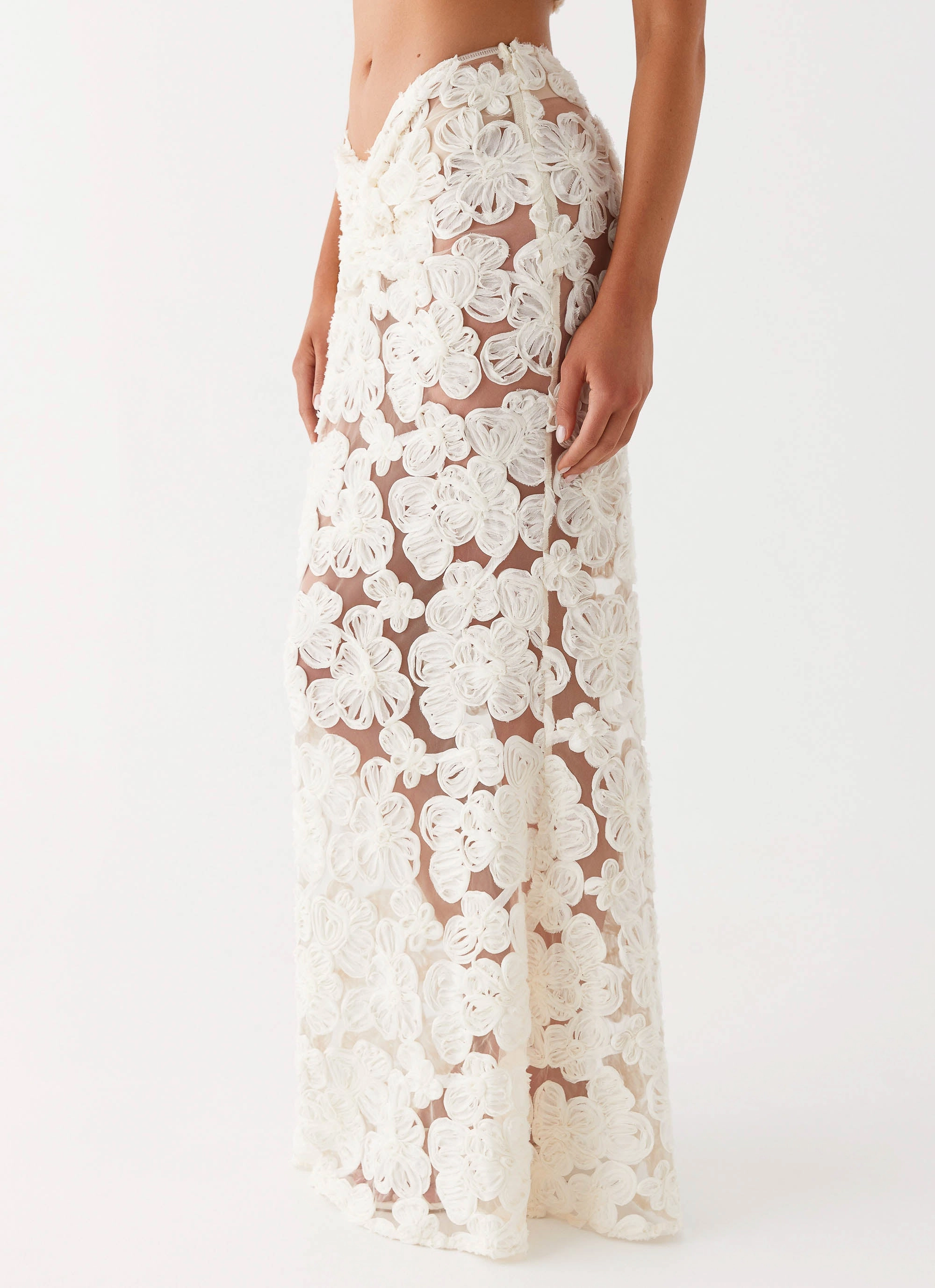 Double Layer Construction Subtle Details Fiorella Floret Maxi Skirt - Ivory